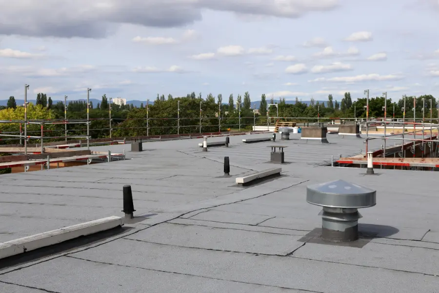 How Flat Roof Leak Repair Prevents Structural Damage in Oxford, CT How Flat Roof Leak Repair Prevents Structural Damage in Oxford, CT