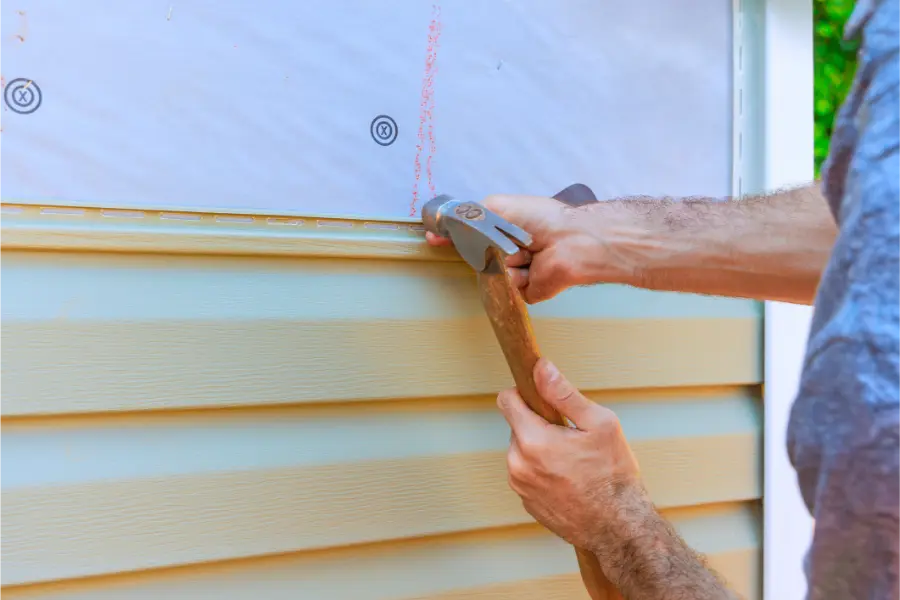 How Roofing Contractors Ensure Quality Siding Installation Oxford, CT